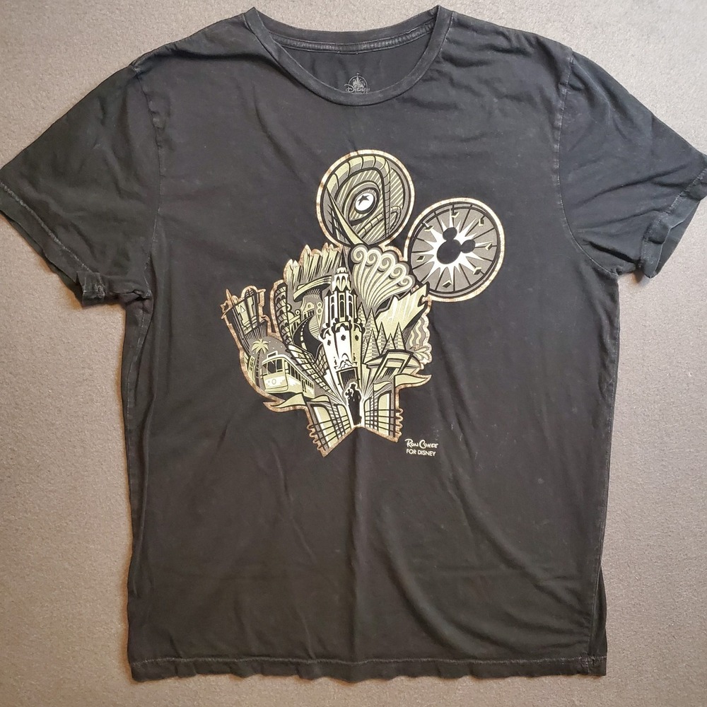 Disney Parks Artist Series Ron Cohee for Disney T-Shirt Size L Black Castle Goth